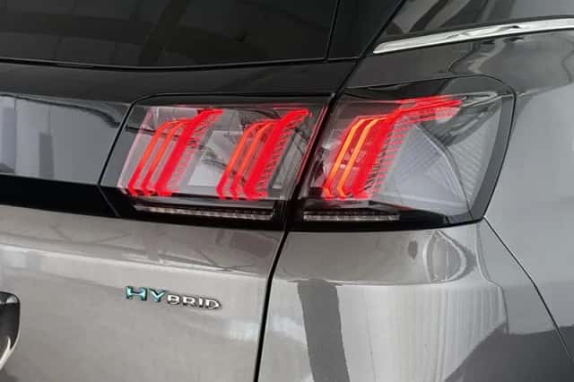 Peugeot 3008 (2022) thumbnail 23