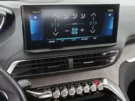 Peugeot 3008 (2022) thumbnail 26