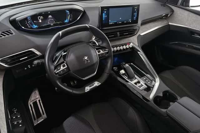 Peugeot 3008 (2022) thumbnail 5