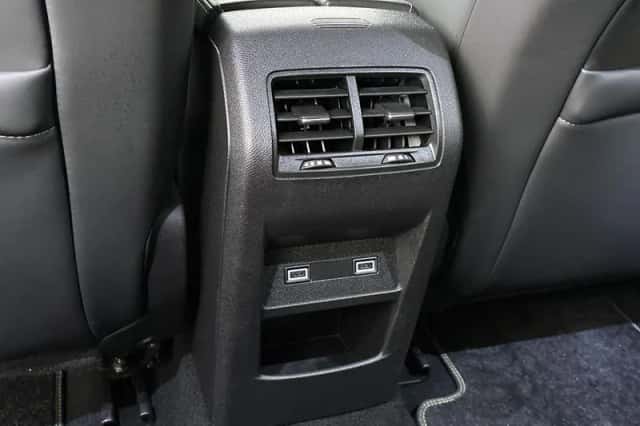 Peugeot 408 (2024) thumbnail 12