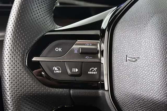 Peugeot 408 (2024) thumbnail 30