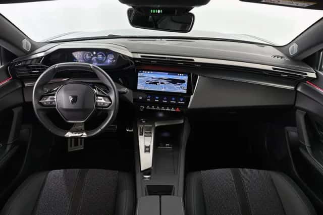Peugeot 408 (2024) thumbnail 7