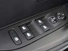 Peugeot 2008 (2021) thumbnail 26