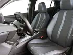 Peugeot 2008 (2021) thumbnail 6