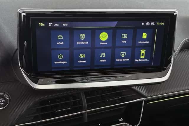 Peugeot 2008 (2024) thumbnail 14