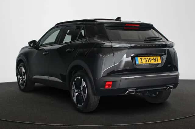 Peugeot 2008 (2024) thumbnail 4