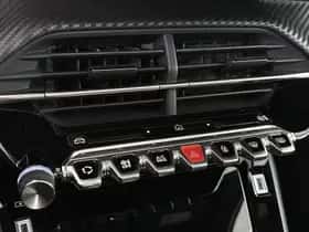 Peugeot 2008 (2024) thumbnail 35