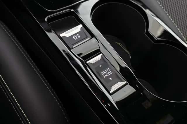 Peugeot 2008 (2024) thumbnail 41