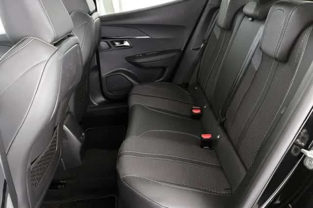 Peugeot 2008 (2024) thumbnail 9