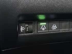Peugeot e-2008 (2022) thumbnail 26