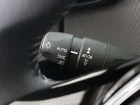 Peugeot e-2008 (2022) thumbnail 38