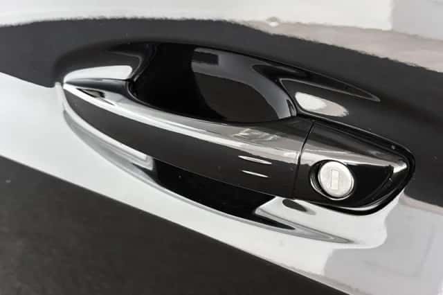 Peugeot 208 (2024) thumbnail 17