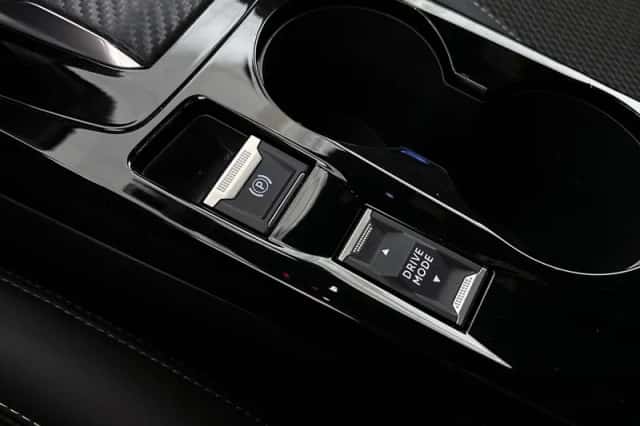 Peugeot 208 (2024) thumbnail 19