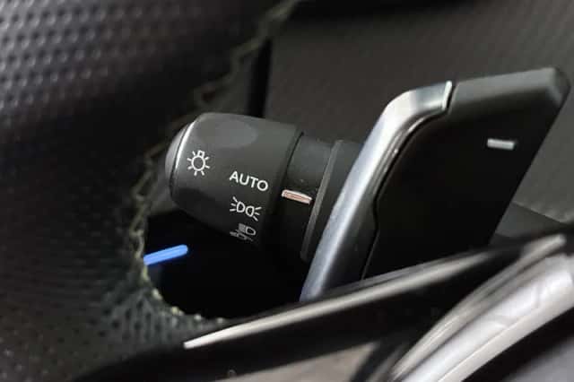 Peugeot 208 (2024) thumbnail 38