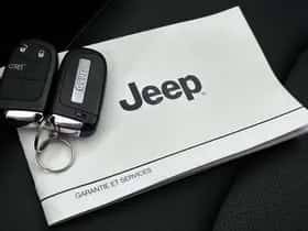 Jeep Compass (2023) thumbnail 12