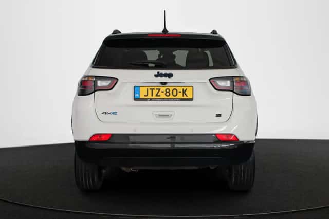 Jeep Compass (2023) thumbnail 16