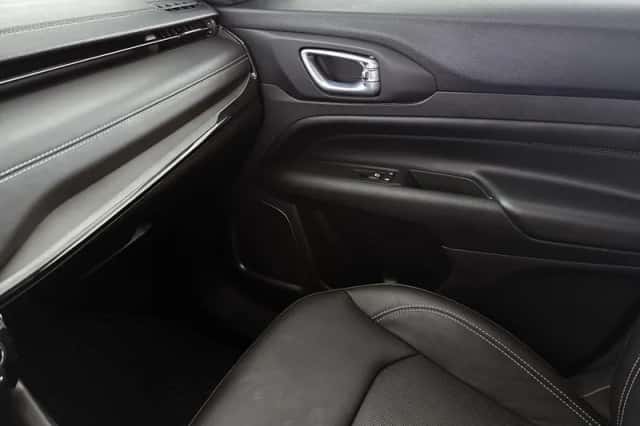 Jeep Compass (2023) thumbnail 23