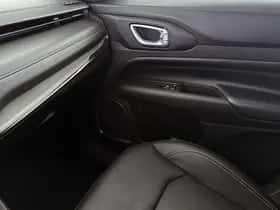 Jeep Compass (2023) thumbnail 23