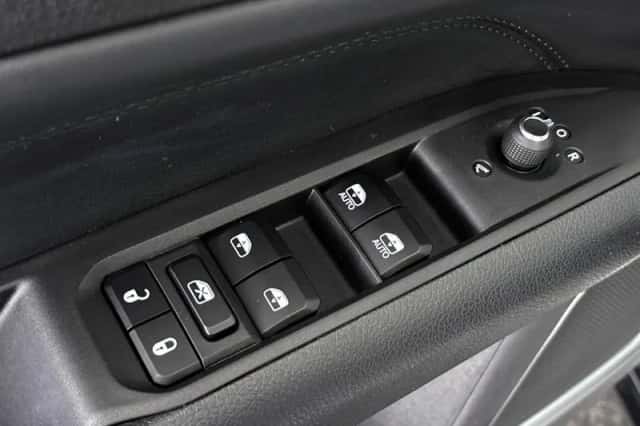 Jeep Compass (2023) thumbnail 34