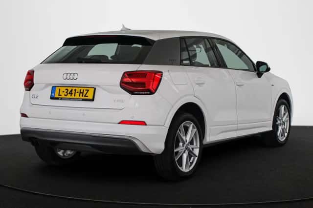 Audi Q2 (2017) thumbnail 3