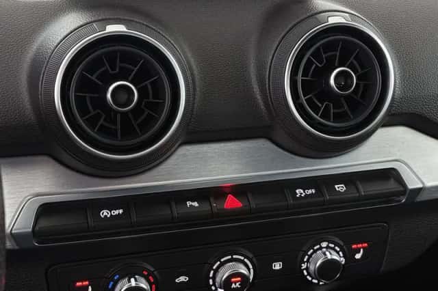 Audi Q2 (2017) thumbnail 37
