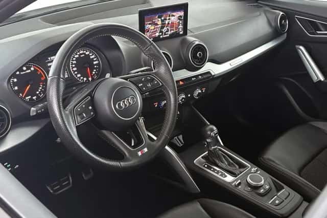 Audi Q2 (2017) thumbnail 5