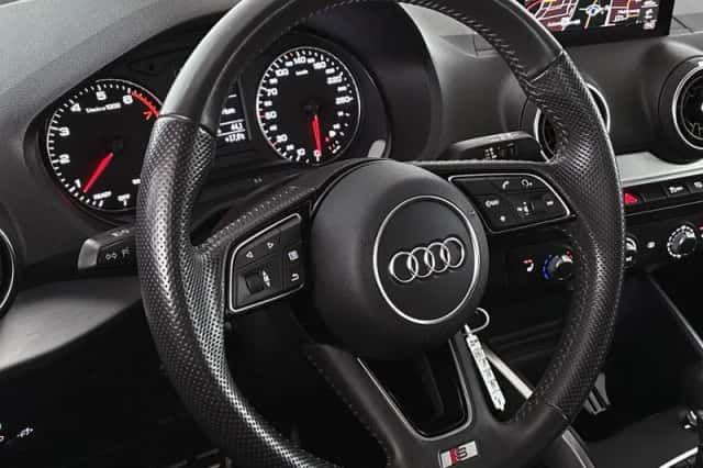 Audi Q2 (2017) thumbnail 8