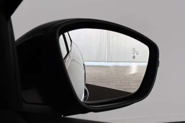 Peugeot 208 (2025) thumbnail 23