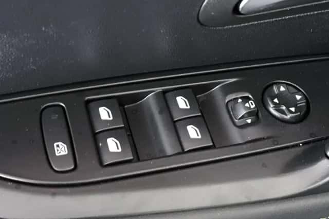 Peugeot 208 (2025) thumbnail 28