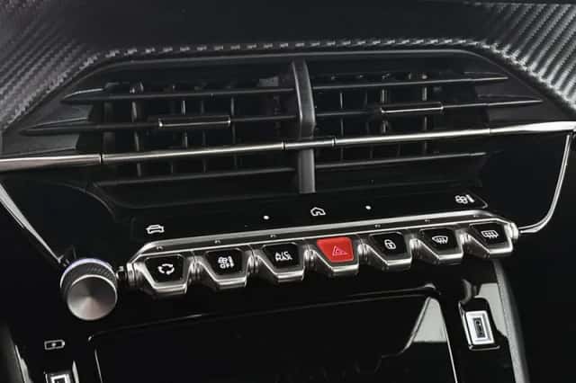 Peugeot 208 (2025) thumbnail 38