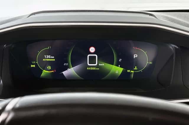 Peugeot 208 (2022) thumbnail 11