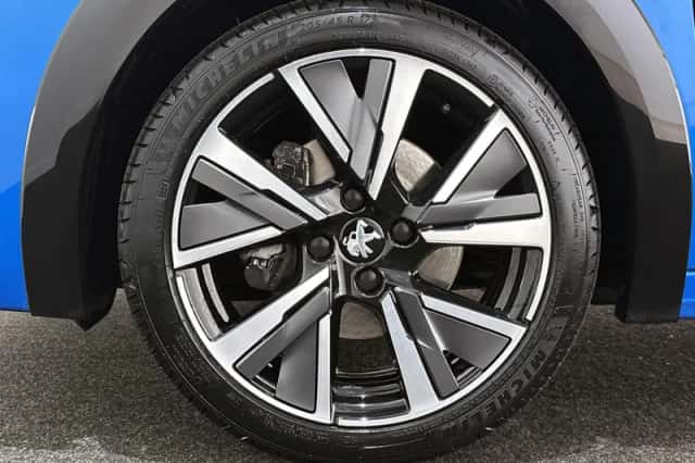 Peugeot 208 (2022) thumbnail 21