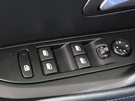 Peugeot 208 (2022) thumbnail 30