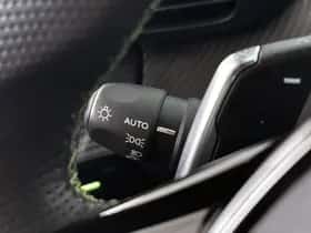 Peugeot 208 (2022) thumbnail 36