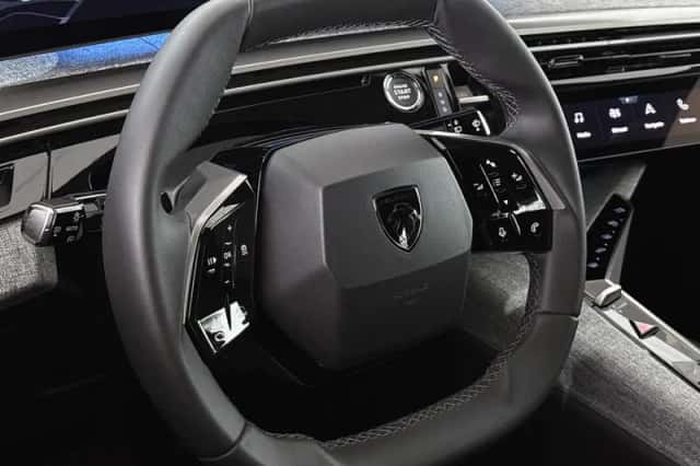 Peugeot E-5008 (2025) thumbnail 12