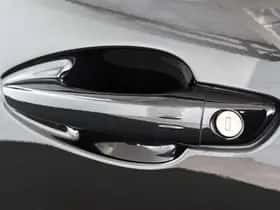Peugeot 3008 (2023) thumbnail 19