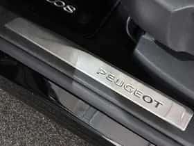 Peugeot 3008 (2023) thumbnail 25