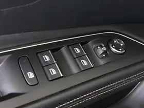 Peugeot 3008 (2023) thumbnail 32