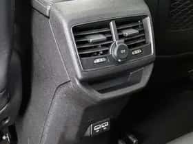 Peugeot 3008 (2023) thumbnail 35