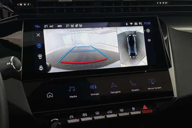 Peugeot 408 (2025) thumbnail 17