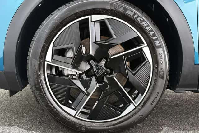 Peugeot 408 (2025) thumbnail 24