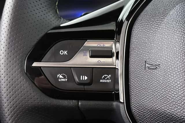 Peugeot 408 (2025) thumbnail 32