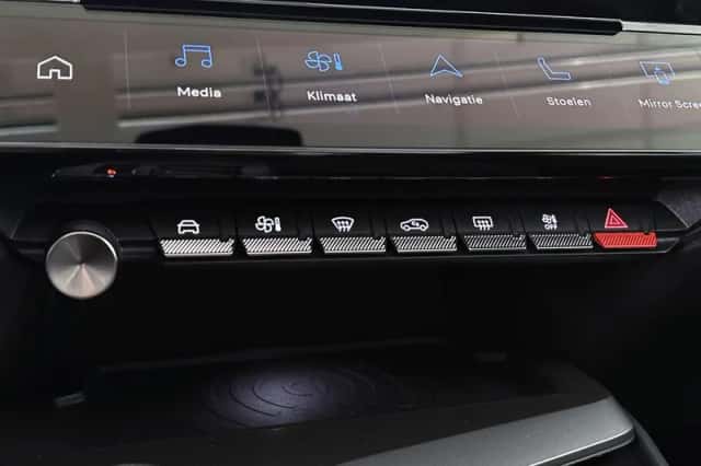 Peugeot 408 (2025) thumbnail 38