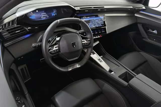 Peugeot 408 (2025) thumbnail 5