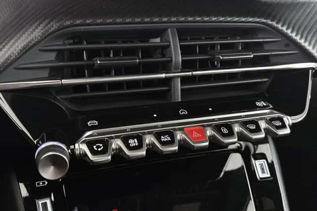 Peugeot 208 (2025) thumbnail 38