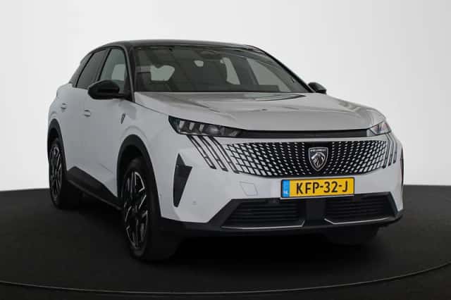 Peugeot 3008 (2025) thumbnail 2