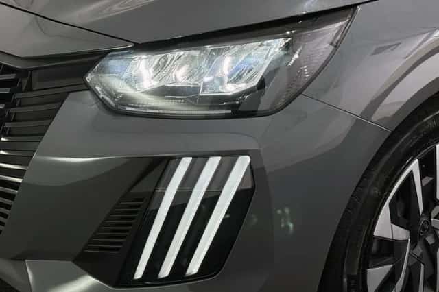Peugeot 208 (2024) thumbnail 16