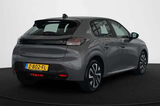 Peugeot 208 (2024) thumbnail 3
