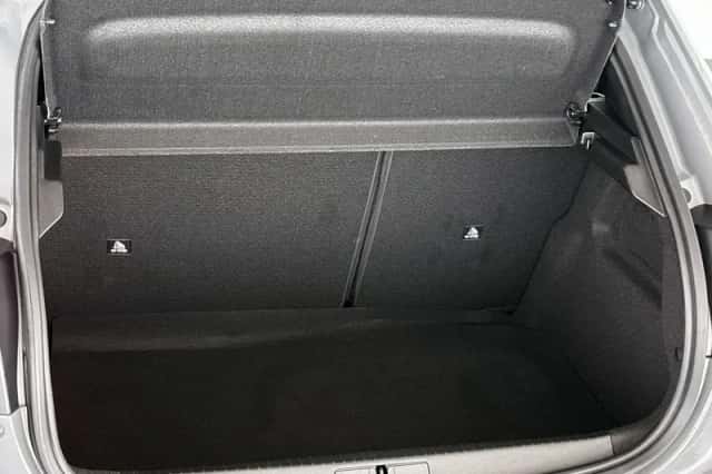Peugeot 208 (2024) thumbnail 9