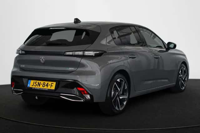 Peugeot 308 (2025) thumbnail 3